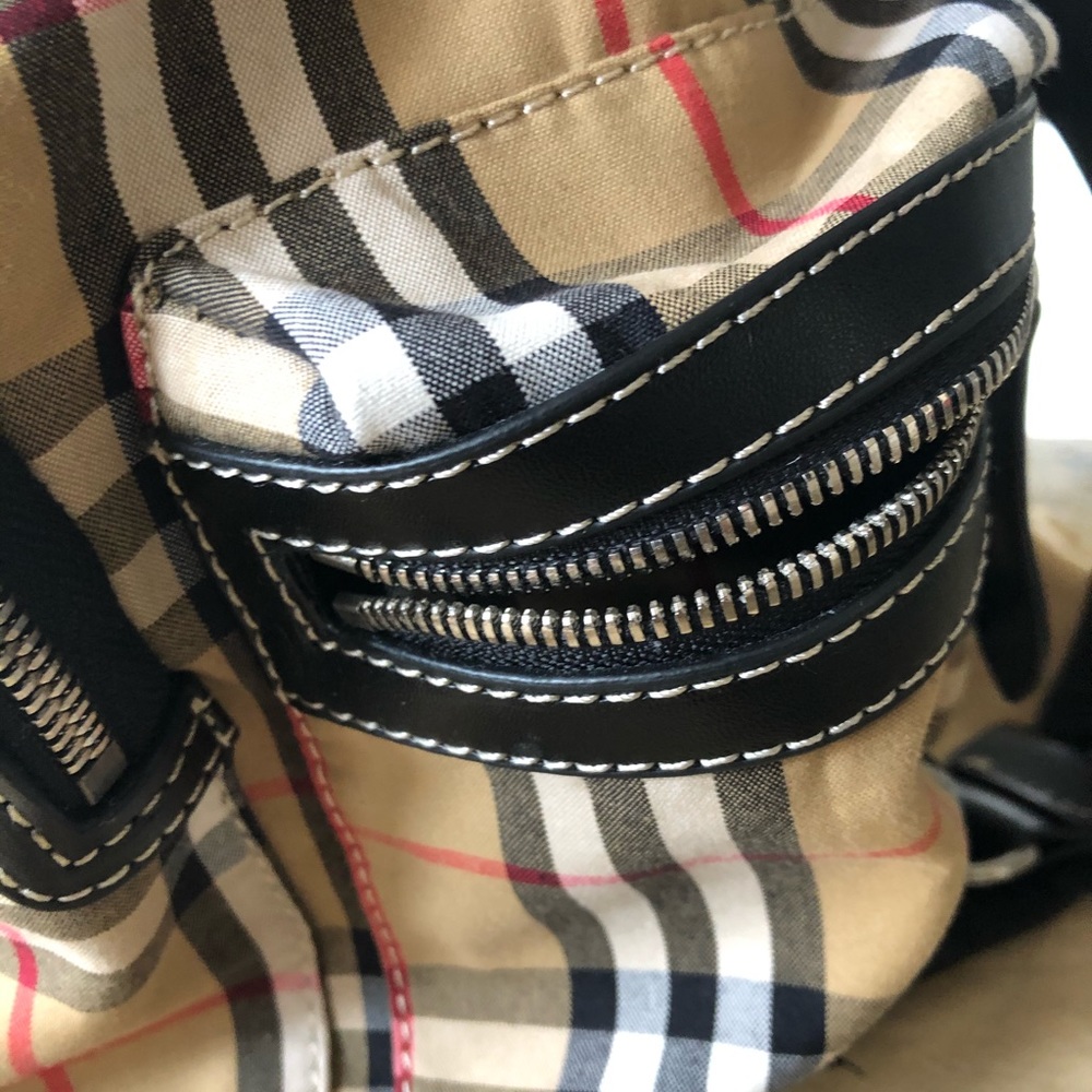 $1️⃣1️⃣7️⃣5️⃣ Burberry Backpack - Picture 5 of 16